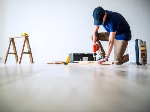 laminate and hardwood floor damage repair in surrey